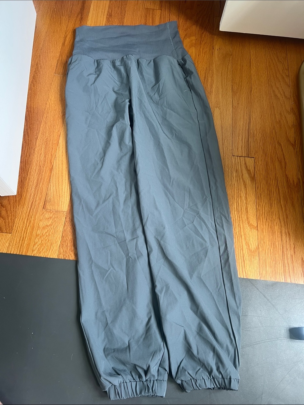 Women’s joggers